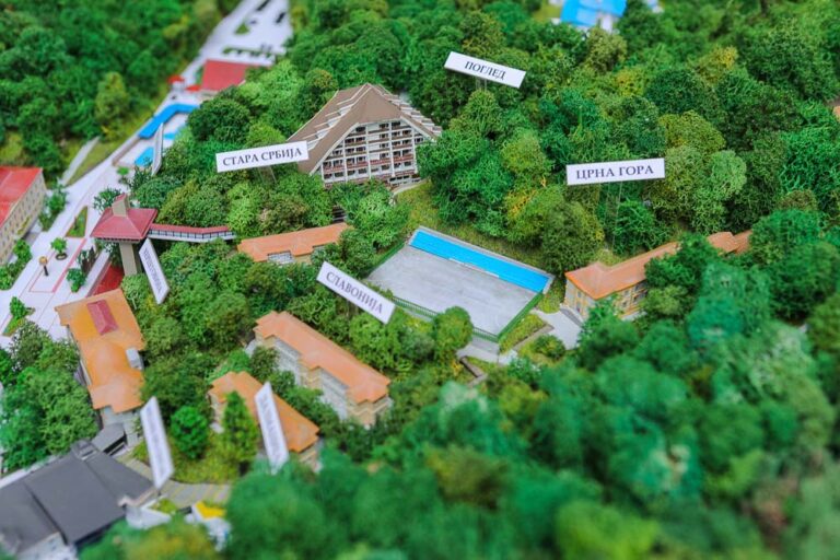 Maketa kompleksa Specijalne bolnice za rehabilitaciju ''Ribarska banja''
